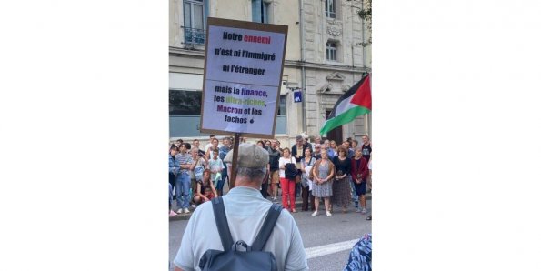 250910_Manif-Belley_Prg-5